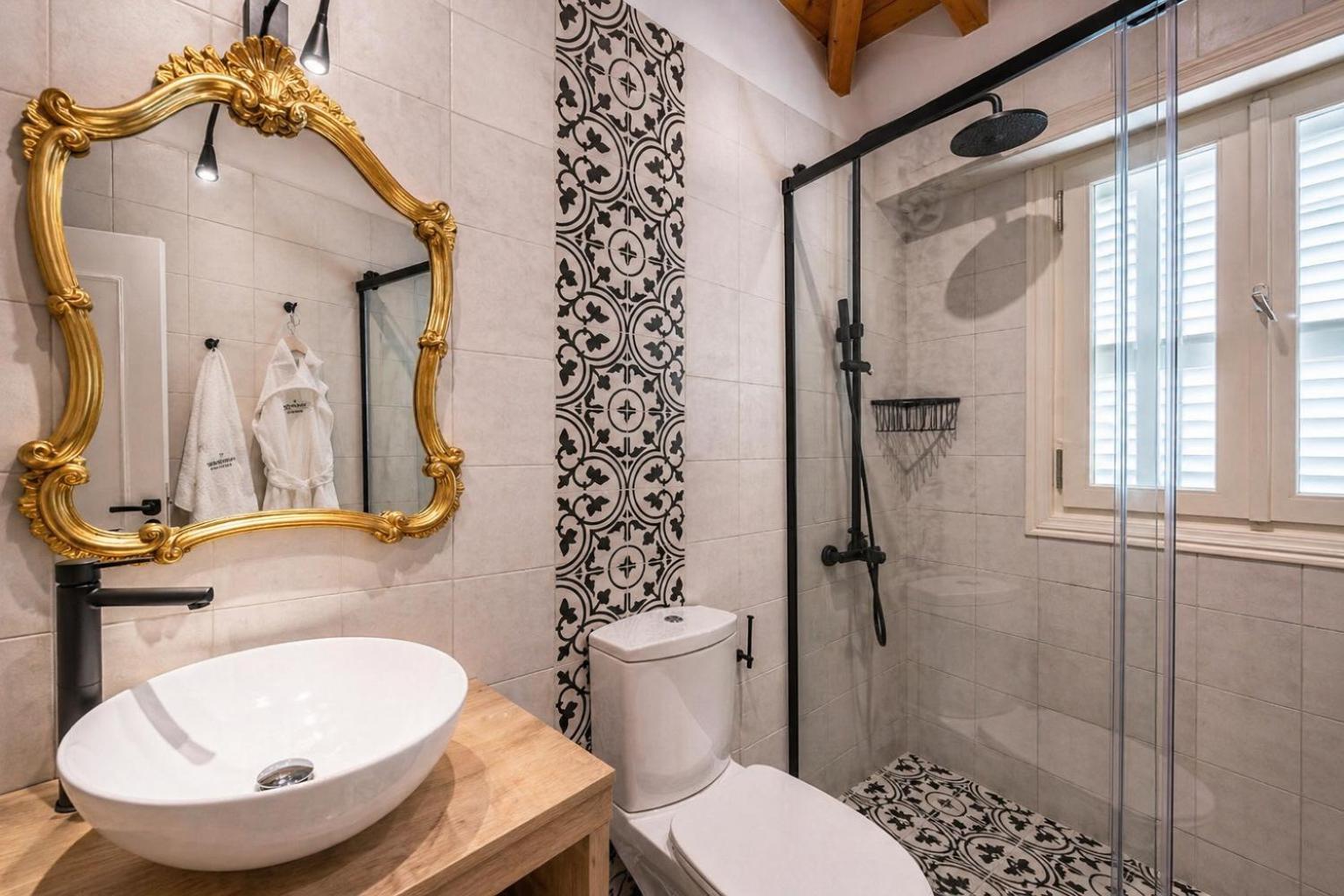 Queen Suite Spa Bath