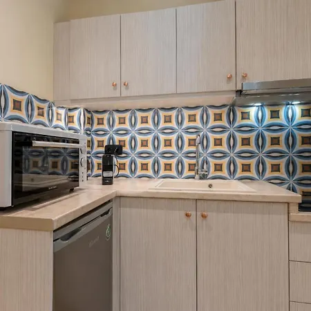 Ipelhome - Plaka Boutique Apartments-3